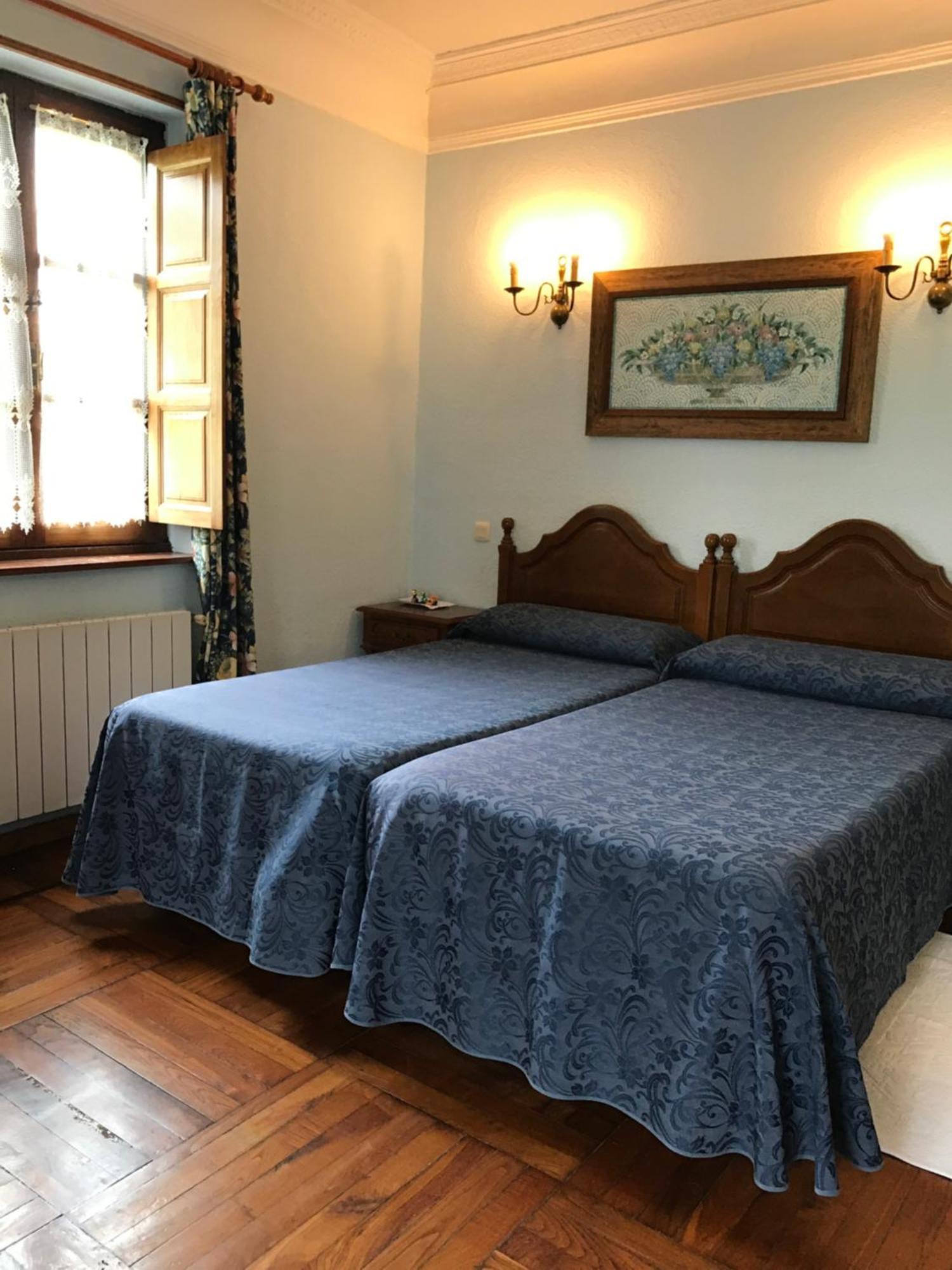 Hotel Rural Villa Elena ปาเนส ภายนอก รูปภาพ