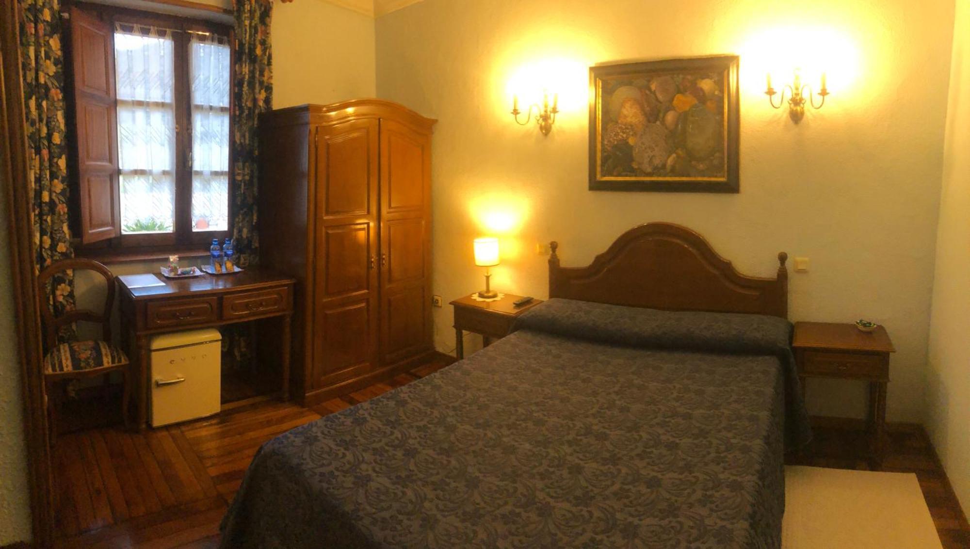 Hotel Rural Villa Elena ปาเนส ภายนอก รูปภาพ